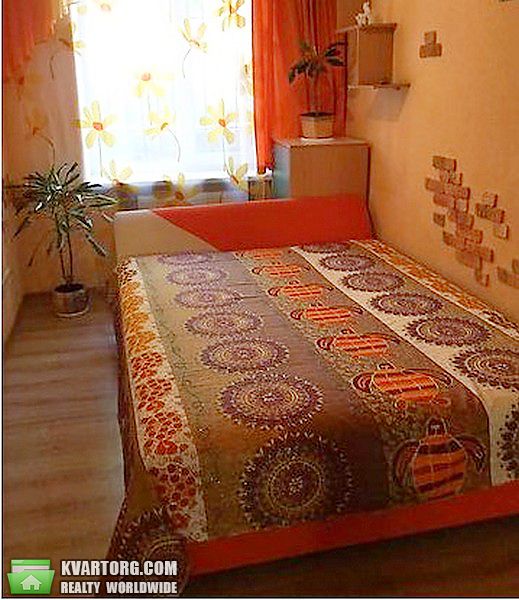 Rent out 2-room apartment. Киев,  Жилянская — photo 5