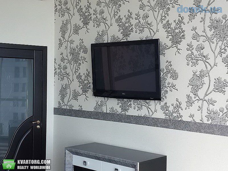 Rent out 2-room apartment. Днепропетровск, пр.Карла Макса — photo 2
