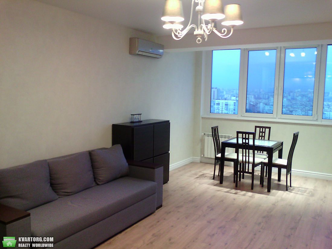 Rent out 2-room apartment. Киев,  Героев Сталинграда пр — photo 1