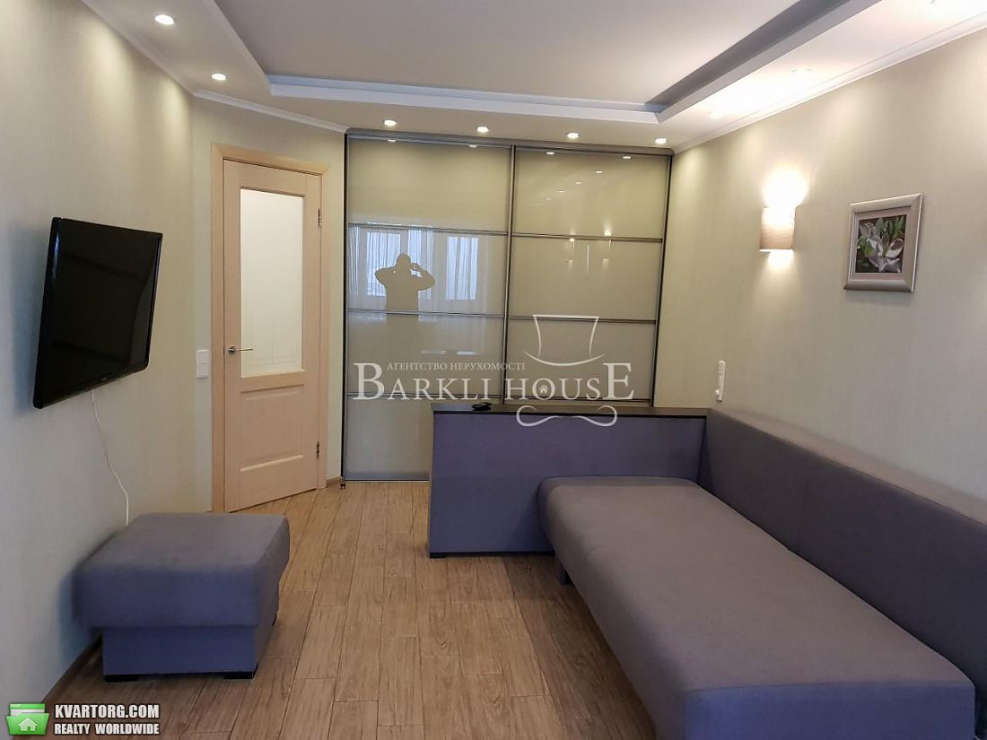 Rent out 1-room apartment. Киев,  Головко — photo 1