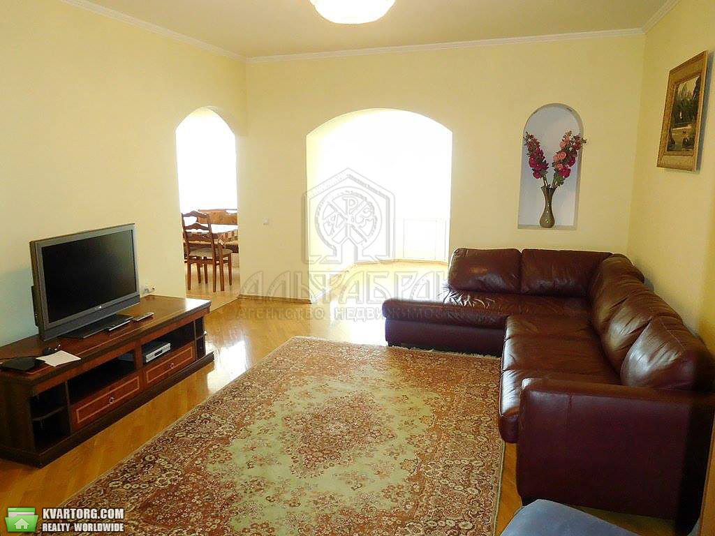 Rent out 3-room apartment. Киев,  Артиллерийский пер — photo 2