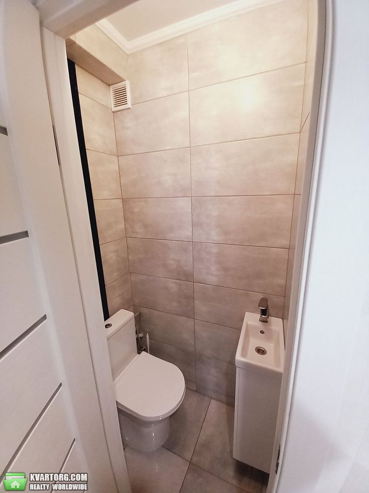 Rent out 3-room apartment. Киев, проспект Миру — photo 8