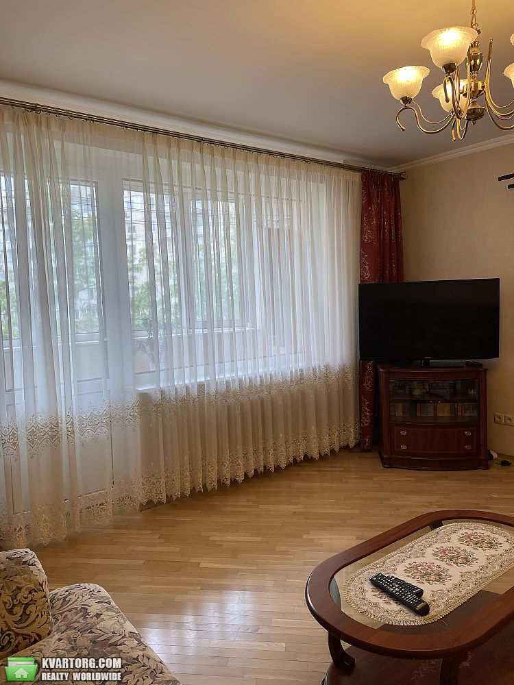 Sell 4-room apartment. Киев,  Приречная — photo 4