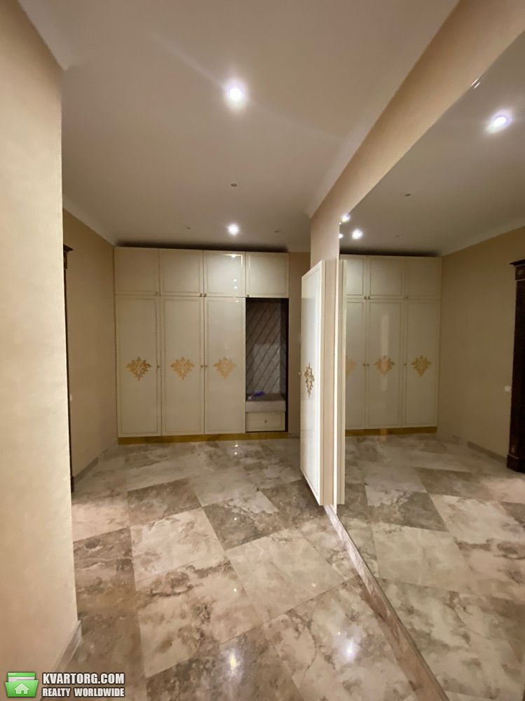 Rent out 1-room apartment. Киев, Драгомирова ул. — photo 7