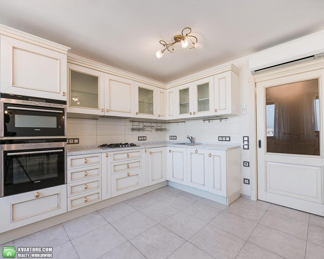 Rent out 3-room apartment. Киев,  Ирининская — photo 3