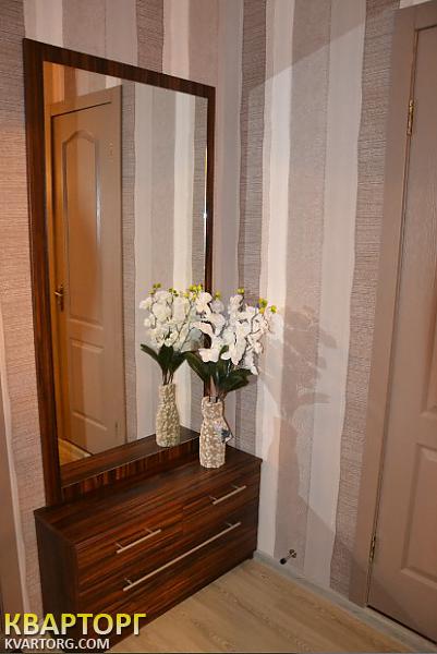 Rent out 1-room apartment. Киев, Зои Гайдай — photo 3