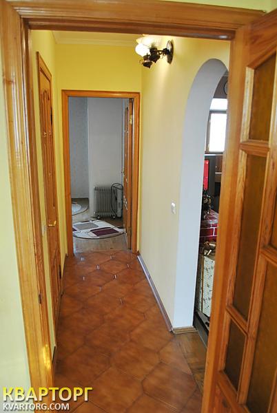 Rent out 3-room apartment. Киев, Декабристов — photo 10