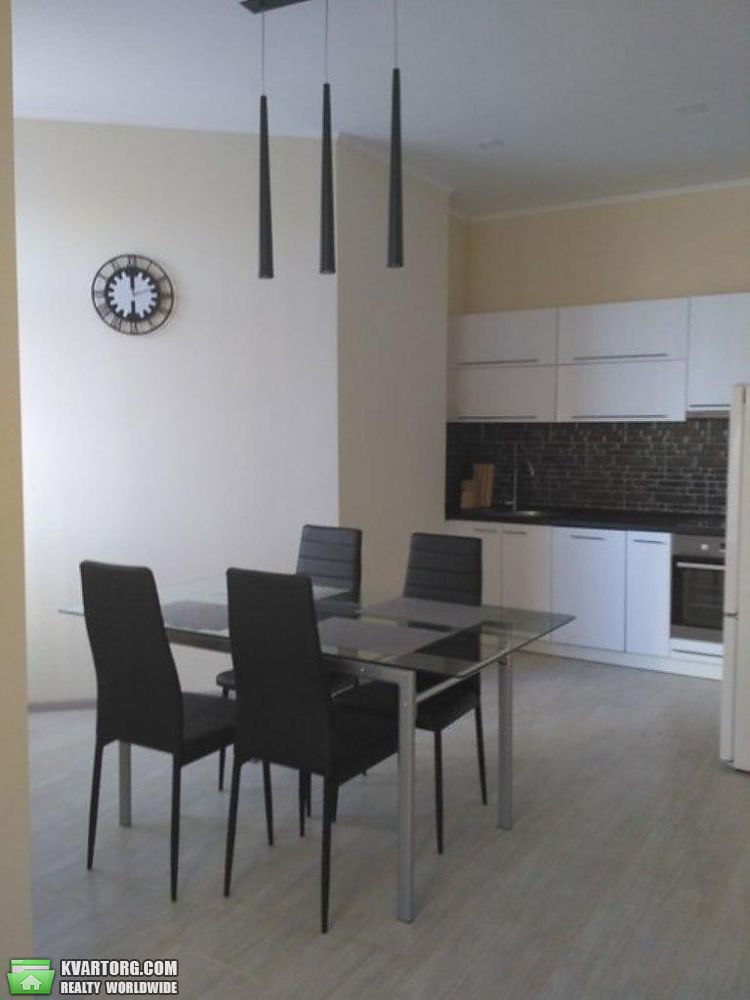 Rent out 2-room apartment. Киев,  Руданского — photo 4