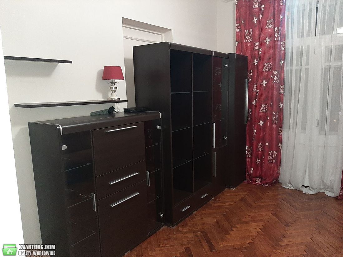 Rent out 2-room apartment. Киев,  Крещатик — photo 7