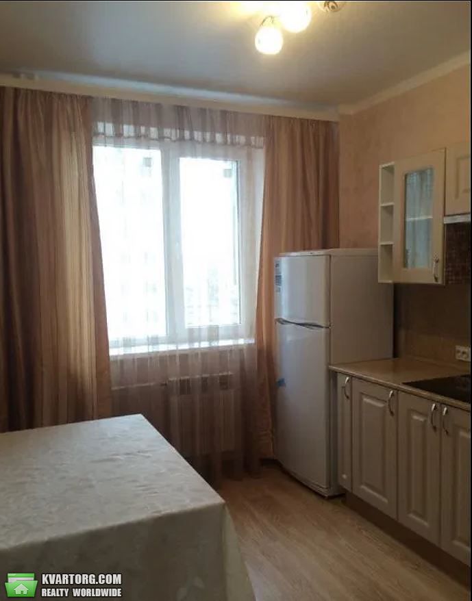 Rent out 1-room apartment. Киев,  Кустанайская — photo 1
