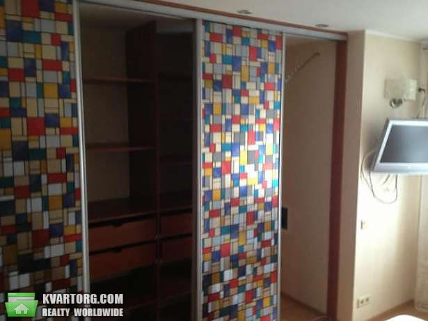 Rent out 3-room apartment. Киев,  Приречная — photo 2