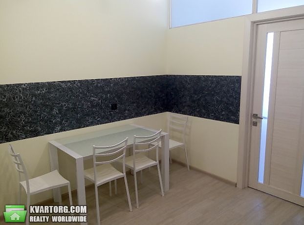 Rent out 2-room apartment. Киев,  Харьковское шоссе — photo 9