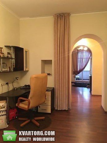 Rent out 2-room apartment. Киев, Олеся Гончара — photo 2