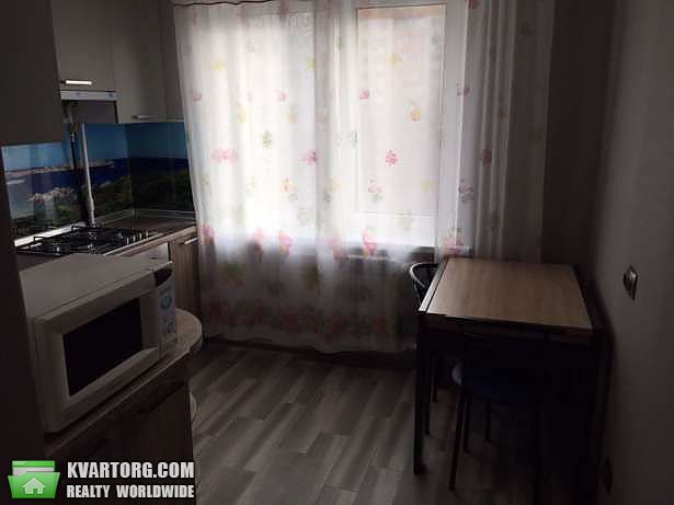 Rent out 2-room apartment. Киев,  Северная — photo 4