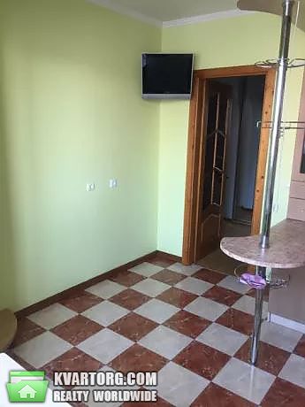 Rent out 2-room apartment. Киев,  Княжий Затон — photo 5