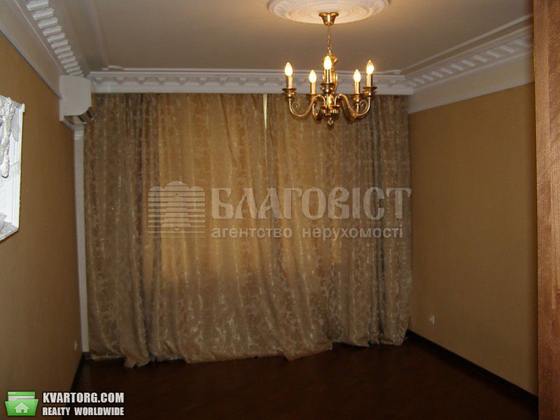 Rent out 4-room apartment. Киев,  Ярославский пер — photo 4