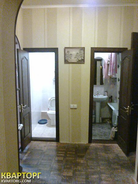 Sell 3-room apartment. Киев,  40-летия Октября просп — photo 3