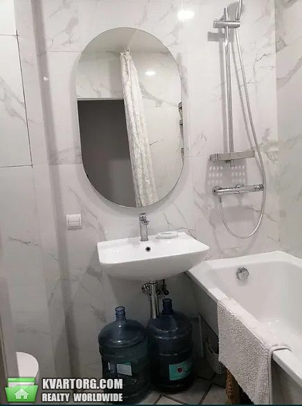 Rent out 2-room apartment. Киев,  Наумова — photo 10