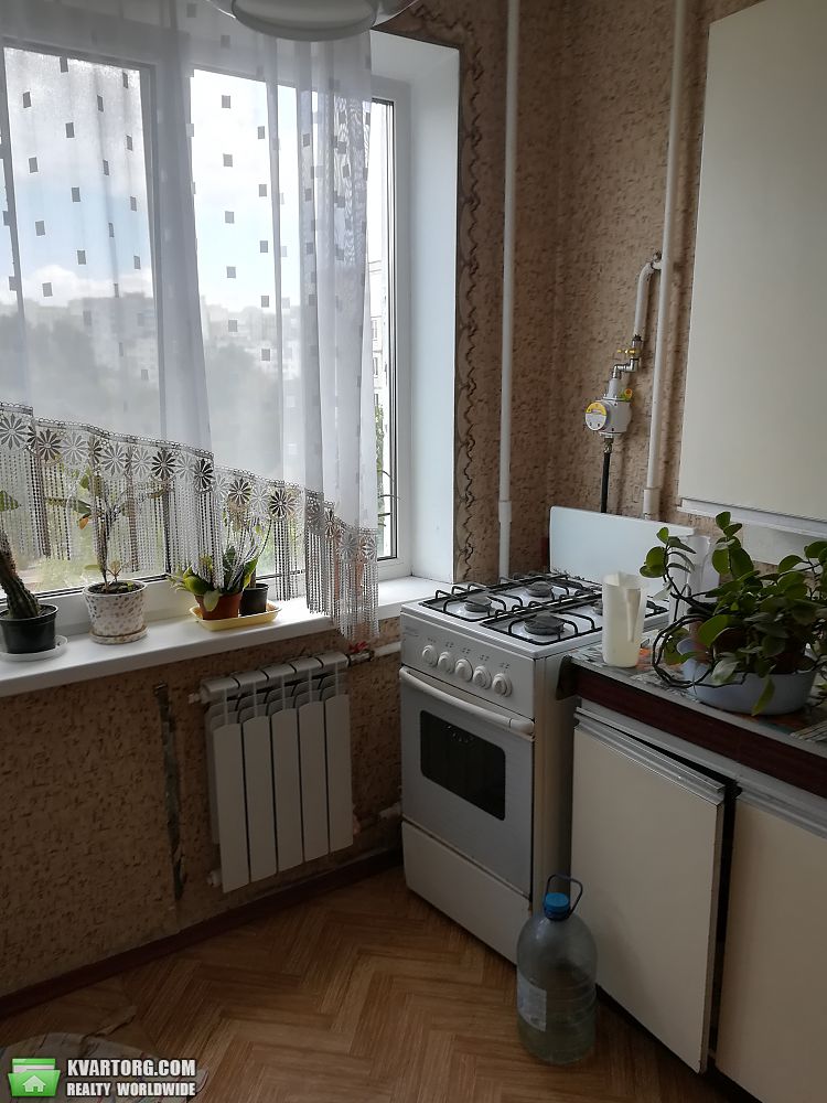 Sell 3-room apartment. Киев,  Лятошинского — photo 1