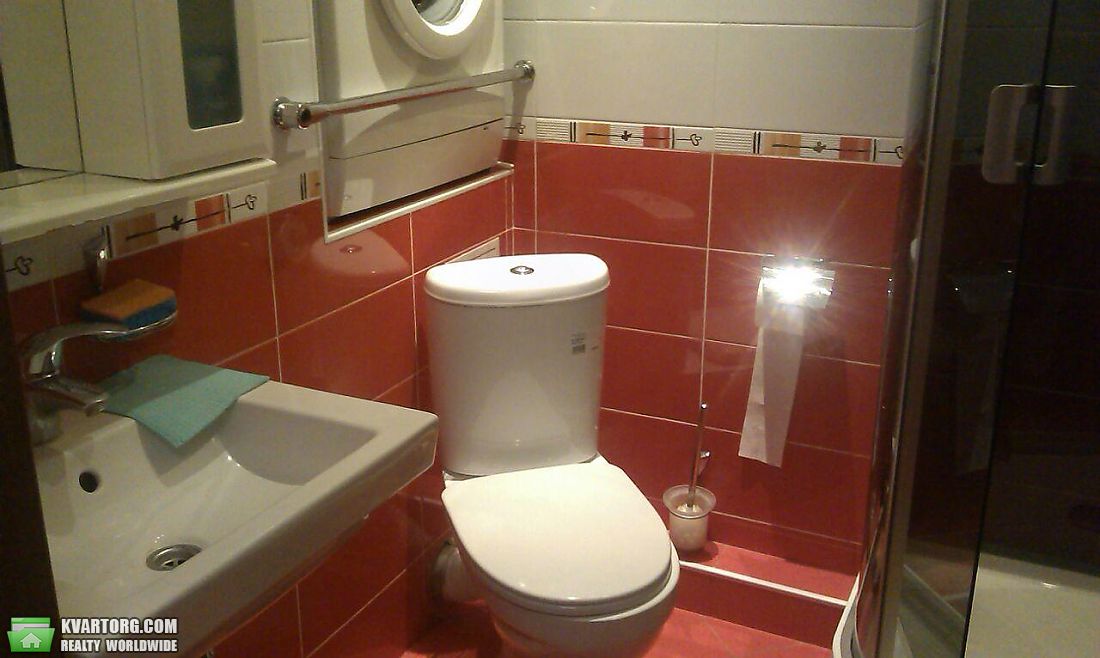 Rent out 3-room apartment. Киев, Коновальца — photo 9