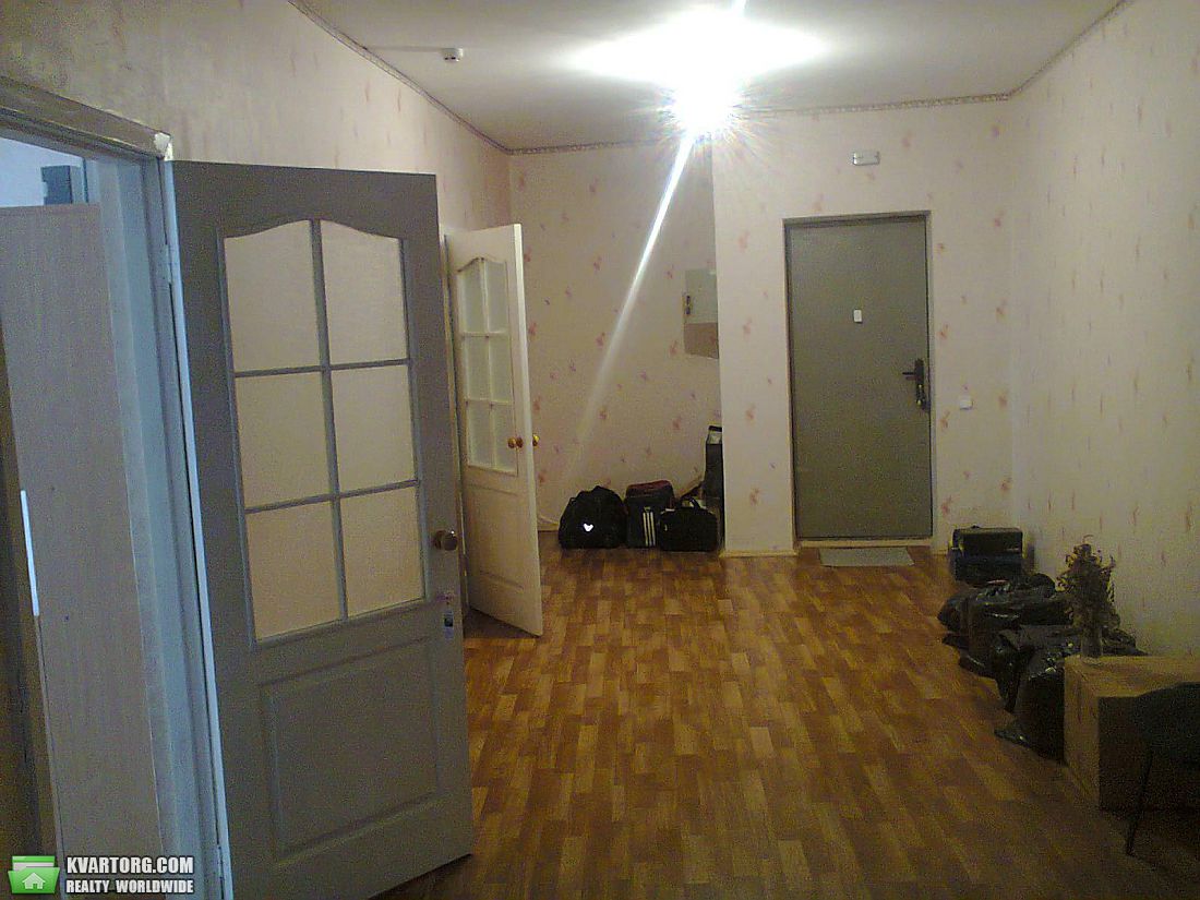 Sell 3-room apartment. Киев,  Днепровская наб — photo 1