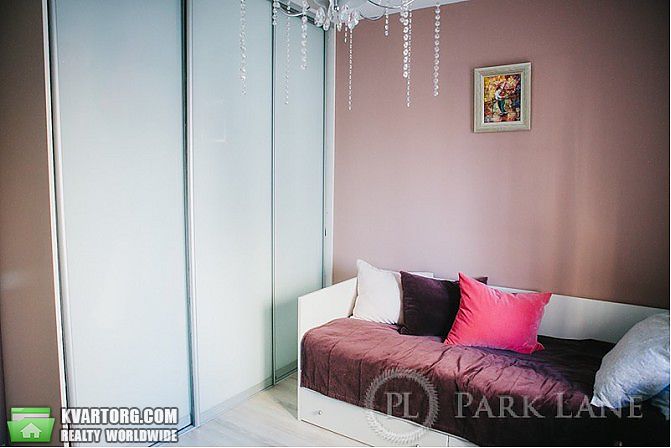 Sell 3-room apartment. Киев,  Срибнокильская — photo 8