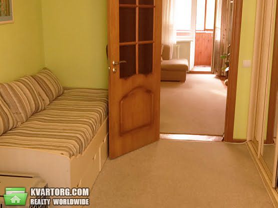 Sell 2-room apartment. Киев,  Соломенская — photo 2