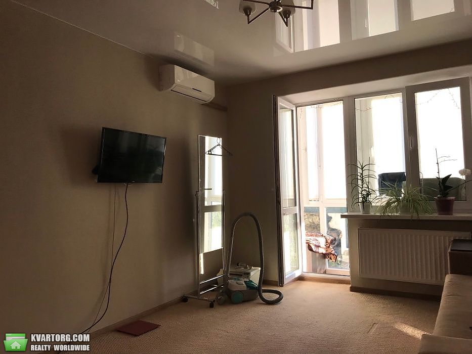 Sell 1-room apartment. Киев, Кирилловская — photo 3
