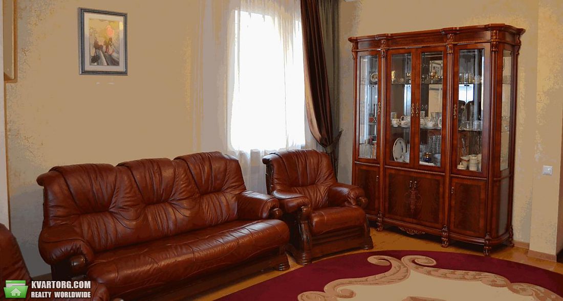Rent out house. Киев,  Богатырская — photo 2