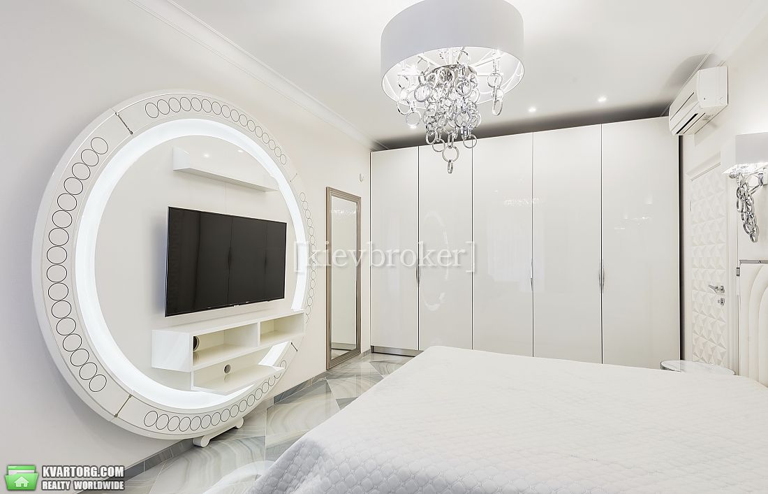 Rent out 2-room apartment. Киев,  Димитрова — photo 3