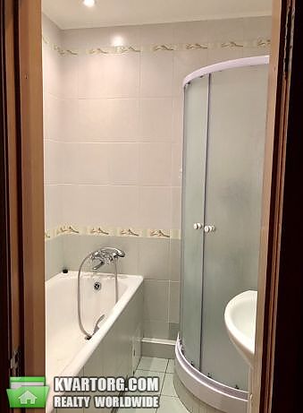 Rent out 2-room apartment. Киев,  Харьковское шоссе — photo 6