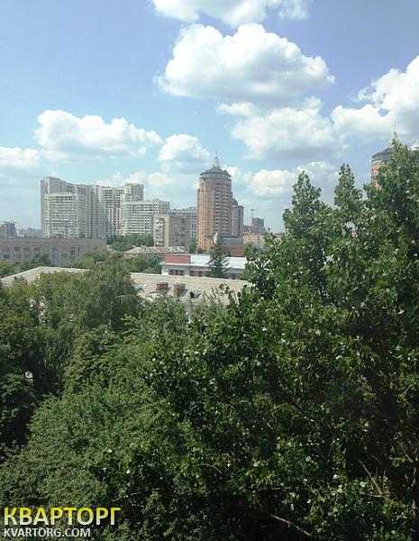 Rent out 2-room apartment. Киев, Каменева — photo 8