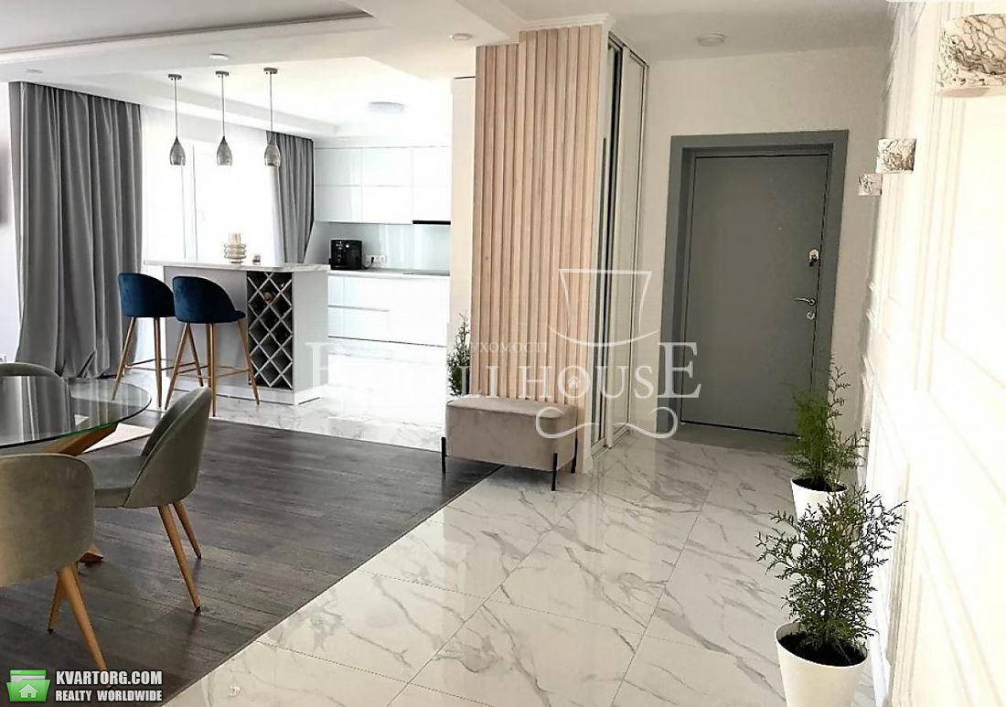 Rent out 3-room apartment. Киев, нижнеключевая — photo 2