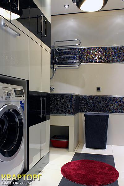 Sell 4-room apartment. Киев,  Драгомирова — photo 10