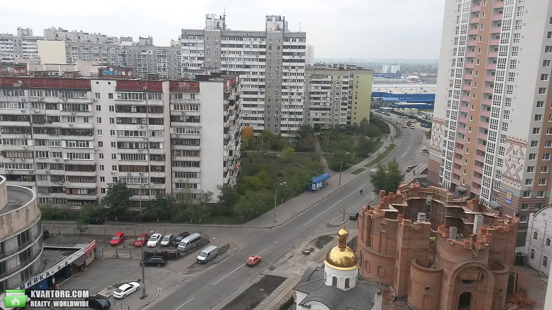 Rent out 2-room apartment. Киев,  Гмыри — photo 10
