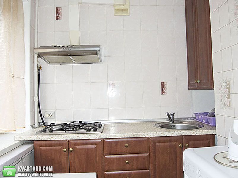 Rent out 1-room apartment. Киев,  Леси Украинки бул — photo 6