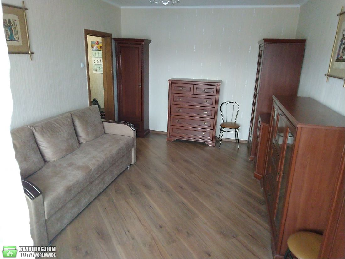 Rent out 1-room apartment. Киев, Оболонский просп. — photo 1