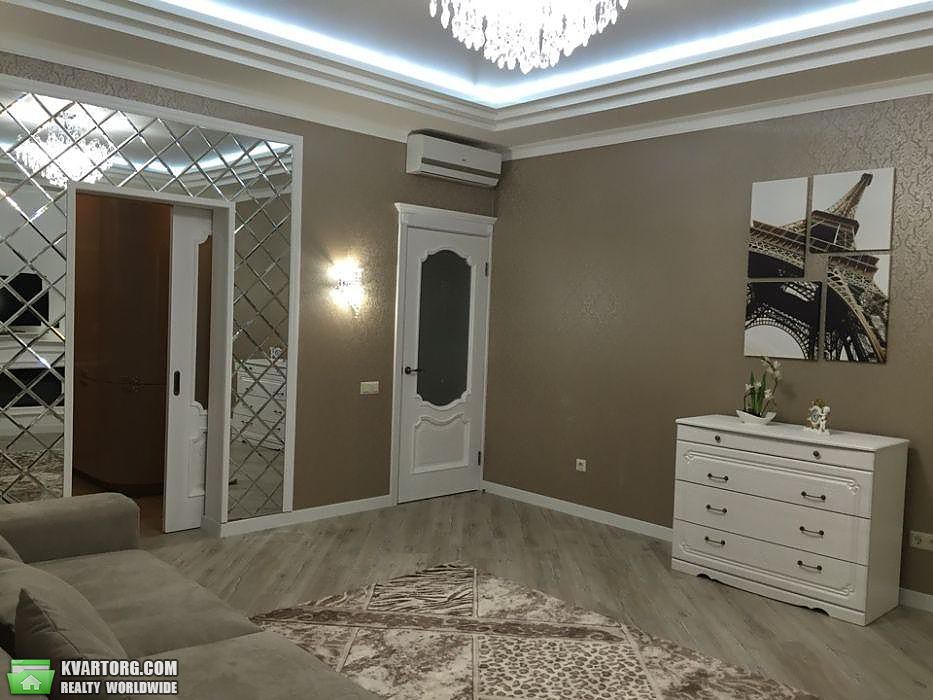 Rent out 2-room apartment. Киев,  Полтавская — photo 4