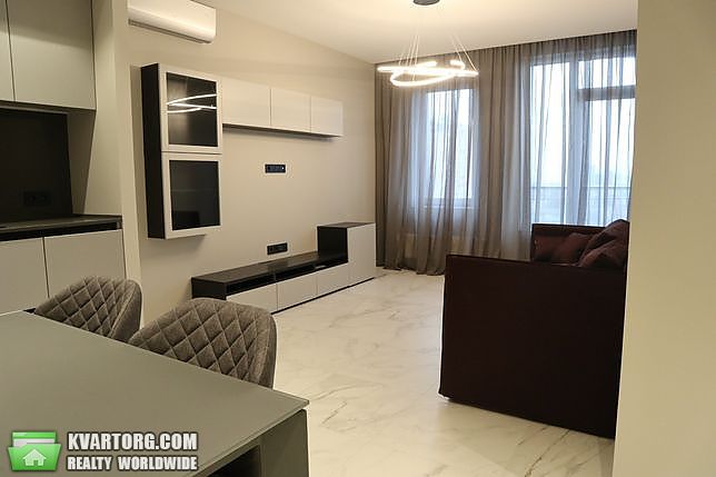 Rent out 2-room apartment. Киев, Лабораторный переулок — photo 1