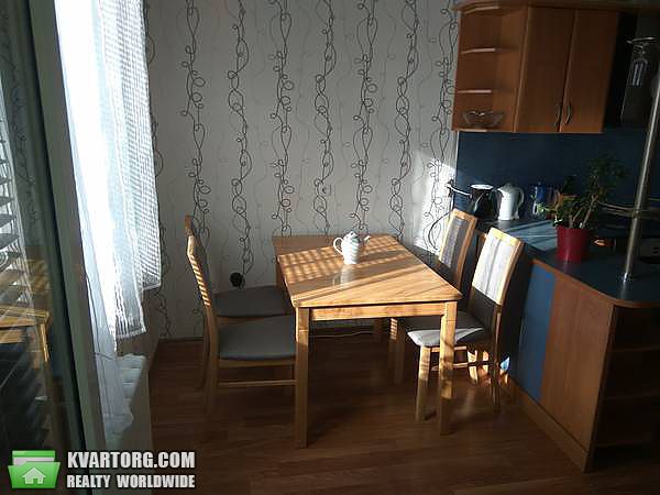 Rent out 2-room apartment. Киев, Радунская ул. — photo 2