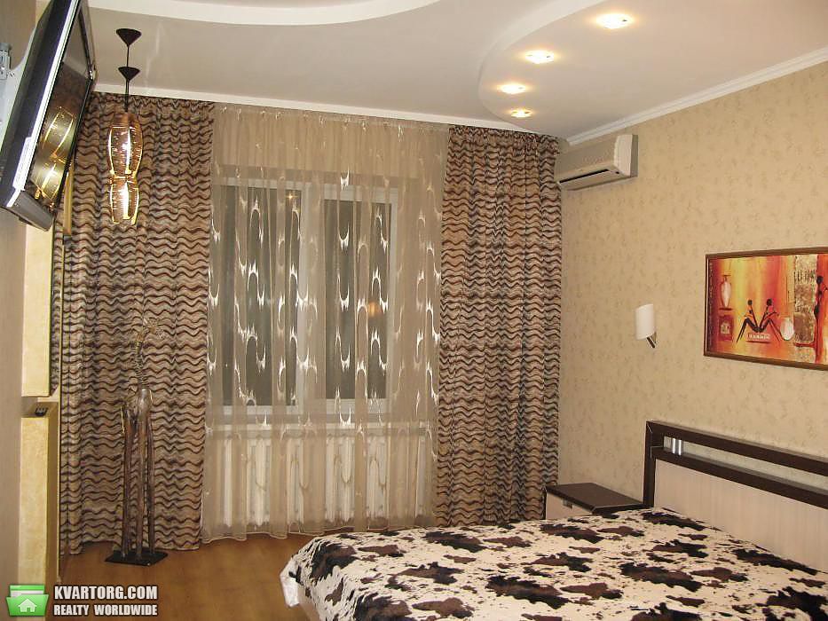 Rent out 3-room apartment. Киев,  Дмитриевская — photo 3