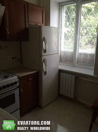Rent out 2-room apartment. Киев,  Дорогожицкая — photo 2