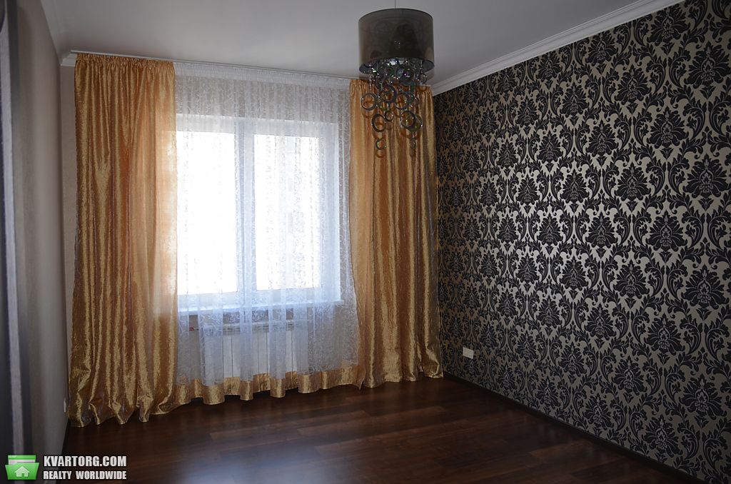 Sell 3-room apartment. Киев,  Срибнокильская — photo 1