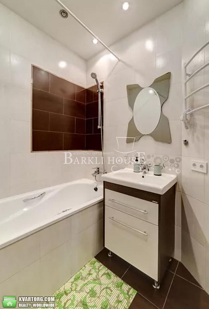 Rent out 3-room apartment. Киев,  Большая Васильковская — photo 8