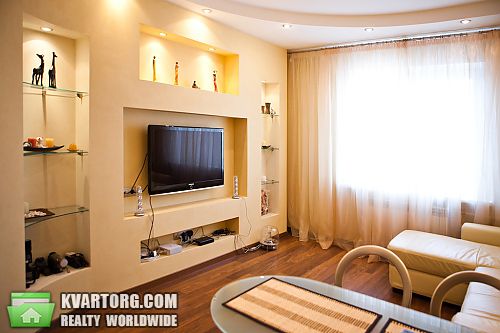 Sell 2-room apartment. Киев, Эрнста — photo 1