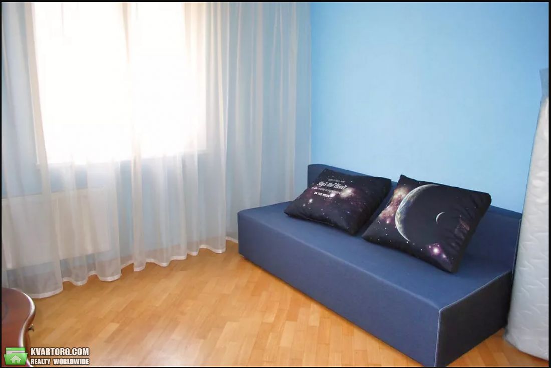 Rent out 3-room apartment. Киев, Олейника — photo 6
