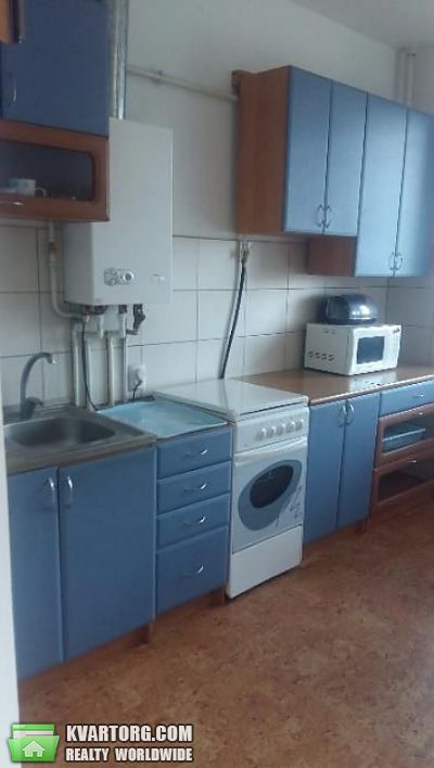 Rent out 3-room apartment. Одесса, Пригородная — photo 1