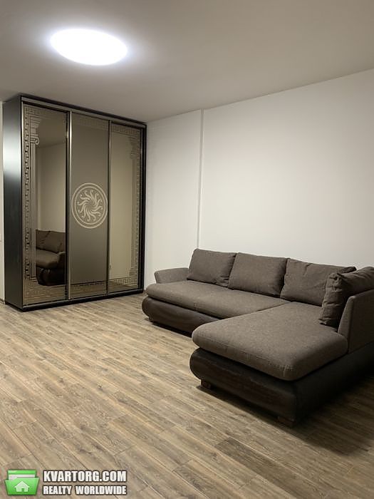 Rent out 1-room apartment. Киев,  Большая Васильковская — photo 4