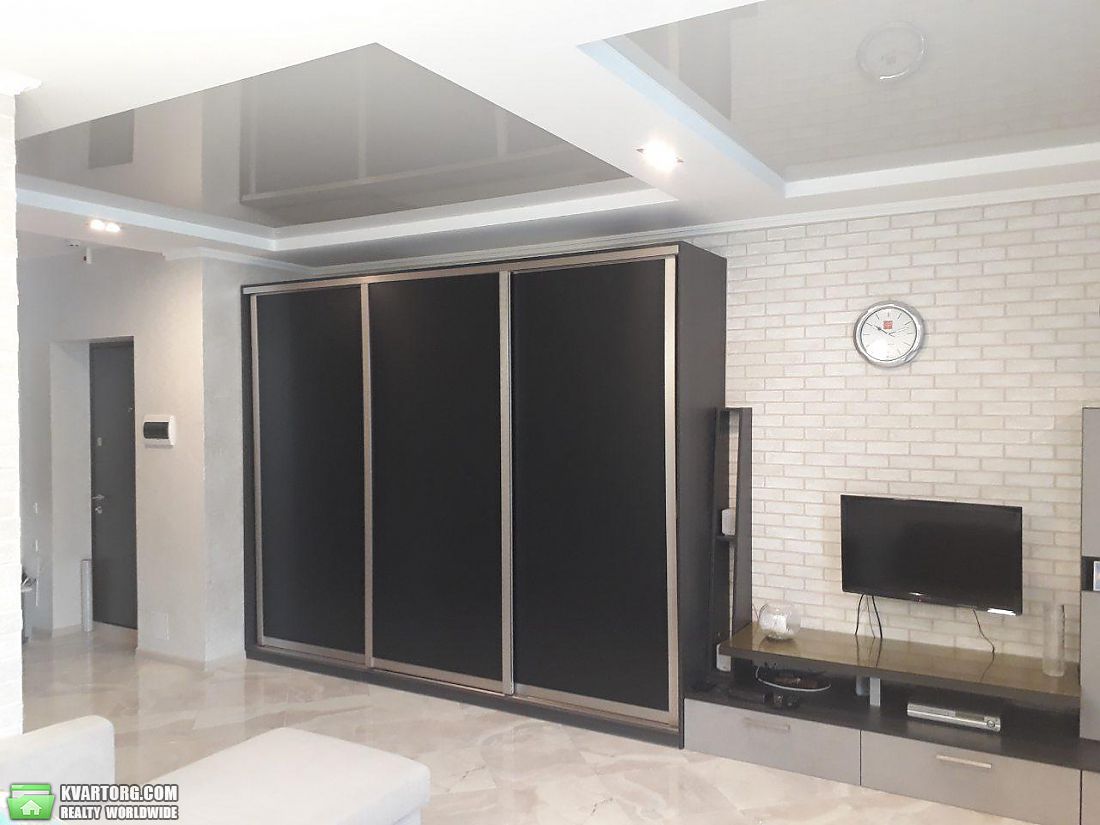 Rent out 2-room apartment. Киев,  Кахи Бендукидзе — photo 4