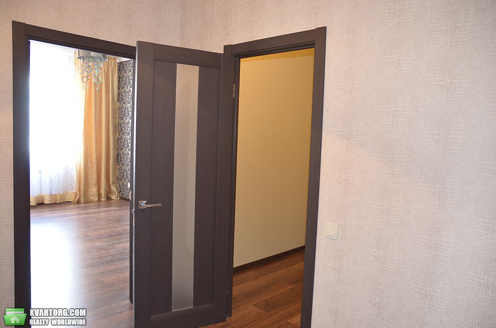 Sell 3-room apartment. Киев,  Срибнокильская — photo 6
